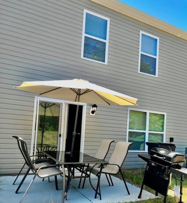Spacious 4-Bedroom House,6Beds With Office Space Charlotte Exterior foto