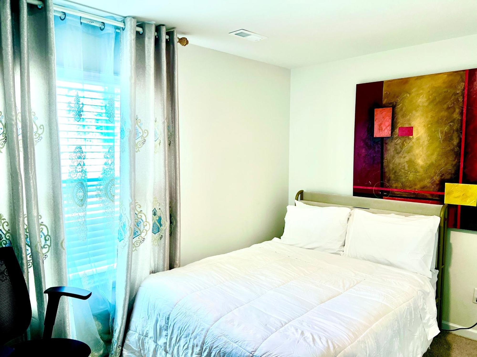 Spacious 4-Bedroom House,6Beds With Office Space Charlotte Exterior foto